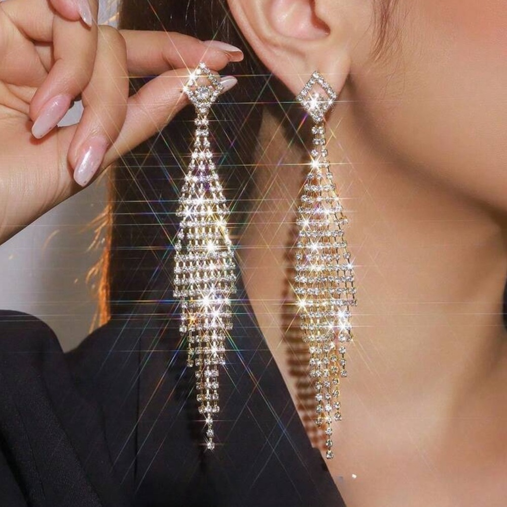 Gold Dangle Earrings New Never Worn